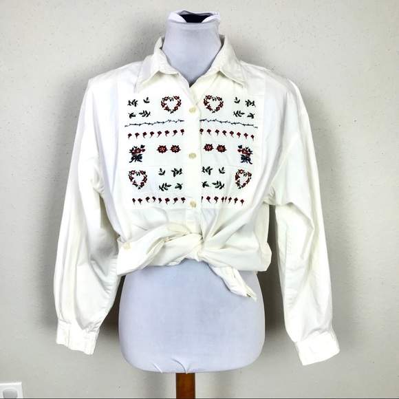 Vintage Tops - VTG Capacity floral embroidered button up shirt Lg